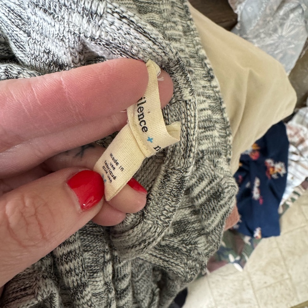 Silence & Noise Top Size Medium - image 3